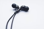 Imagem de Fone com fio: 5 opções intra-auriculares de marcas como JBL, Philips e Samsung