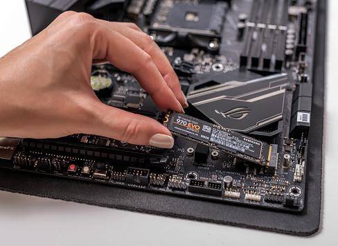 O SSD M.2 é ainda mais compacto e veloz.