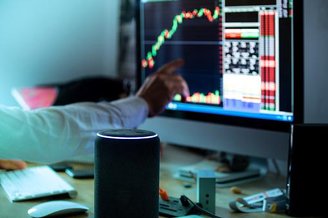 A Alexa é capaz de responder a praticamente qualquer pergunta, mas algumas devem ser evitadas. (Fonte: Getty Images/Reprodução)