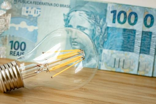 Atualmente, não há nenhum aumento de taxas na conta de luz por conta da implementação do Mercado Livre de energia