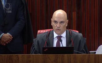 Alexandre de Moraes durante a sessão plenária de votação sobre IA.