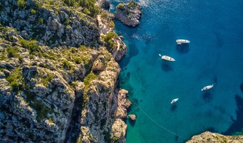 Crosta terrestre virou de cabeça para baixo após mergulhar no Mediterrâneo