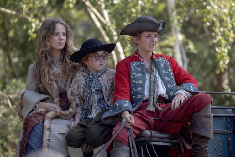 Nell, a Renegada conta com um elenco competente, encabeçado por Louisa Harland.