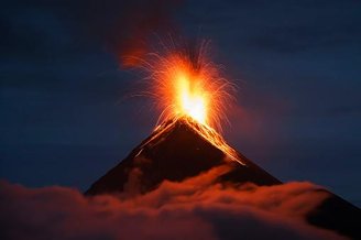 A erupção de um supervulcão atualmente poderia causar sérias consequências para a sociedade humana.