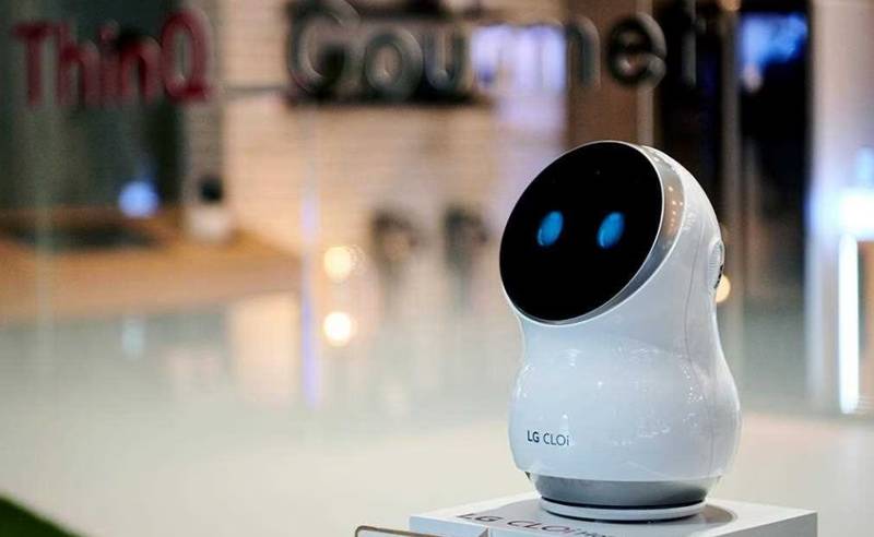 O CLOi, robô assistente da LG: projeto da Apple deve ser mais parecido com esse tipo de eletrônico.