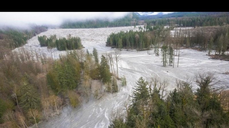 Tsunâmi causado por geleira no Canadá em 2020 teve mais de 100 metros.