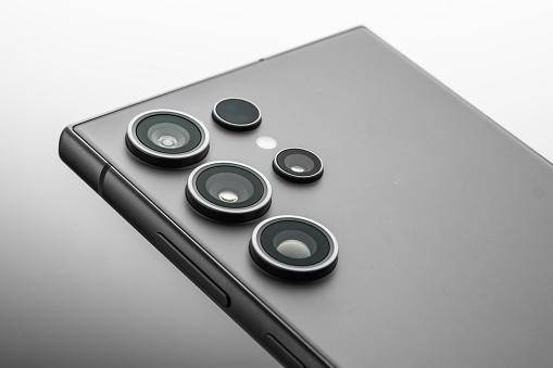 O Samsung Galaxy S24 Ultra é smartphone Android mais vendido do primeiro semestre de 2024. (Imagem: Getty Images)