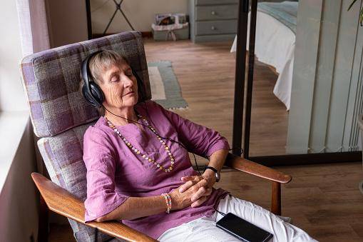 Narrações de IA da Audible são consideradas boas pela maioria dos usuários.