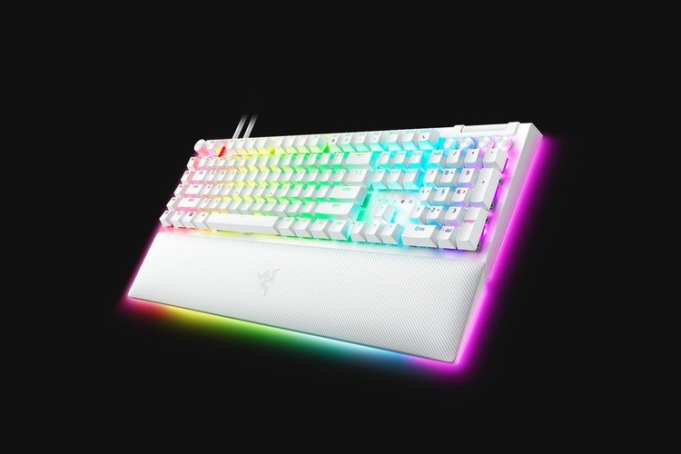 Razer BlackWidow V4 Pro White Edition