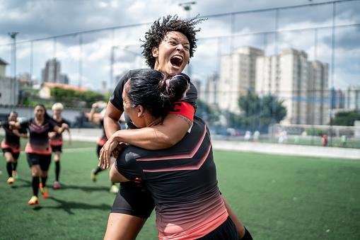 Diversão e prazer no exercício são fatores que pesam para o lado ativo na decisão mental que passamos