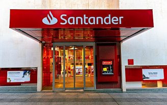 Milhões de dados de funcionários e correntistas do Santander estão à venda.