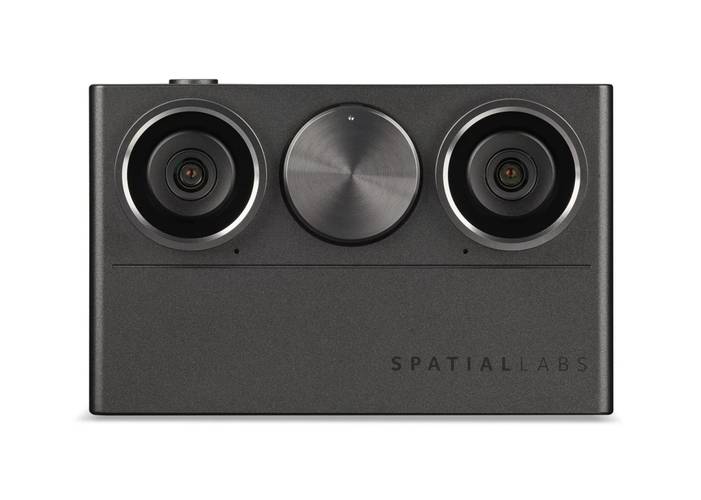 A SpatialLabs Eyes Stereo Camera é bem compacta e pesa somente 220 gramas. (Imagem: Acer/Divulgação)