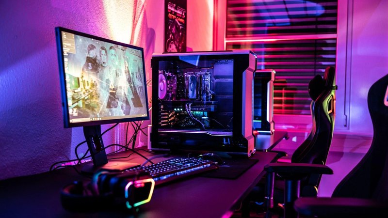 Quem não gostaria de ter um setup gamer assim, não é mesmo?