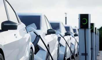 Carros elétricos: quando as estações de recarga vão superar os postos de combustível?