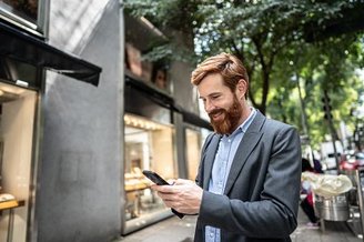 O mercado conta com diversas opções de eSIM que apresentam preços acessíveis e boa cobertura de dados. (Fonte: Getty Images)