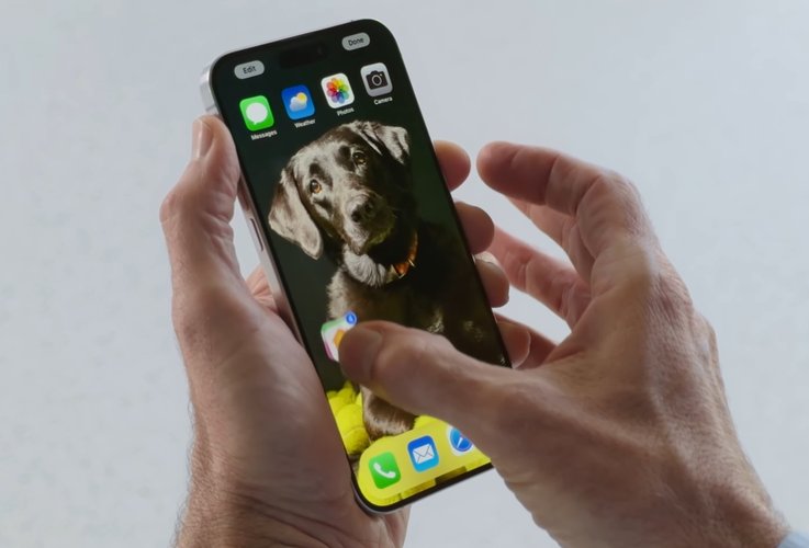 Novo iOS vai permitir mover o ícone do app para qualquer lugar na tela. (Imagem: YouTube Apple/Reprodução)