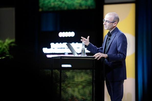 Harari: IAs em breve podem até criar religiões. (Imagem: Getty Images)