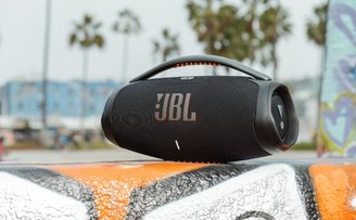 The battery life of the Bluetooth box is 24 hours.