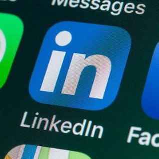 Imagem de LinkedIn ganha novos recursos de IA para aconselhamento e busca por vagas