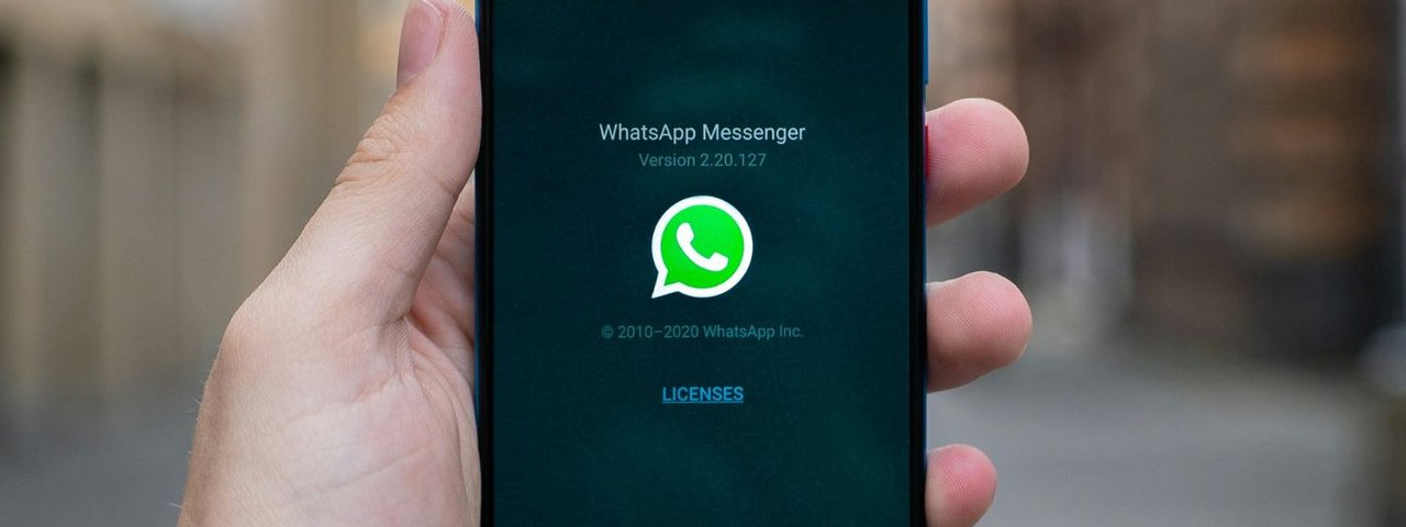 Imagem de: WhatsApp prepara temas para personalizar a aparência no iOS