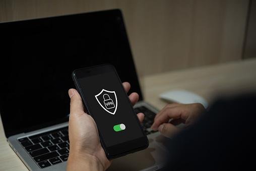 A criptografia é um dos elementos importantes ao se utilizar uma VPN. (Fonte: Getty Images/Reprodução)