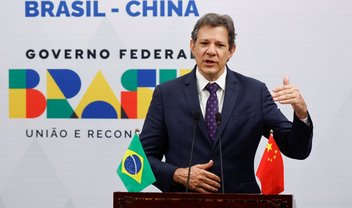 Taxa de compras estrangeiras abaixo de US$ 50 começa em agosto, diz Haddad