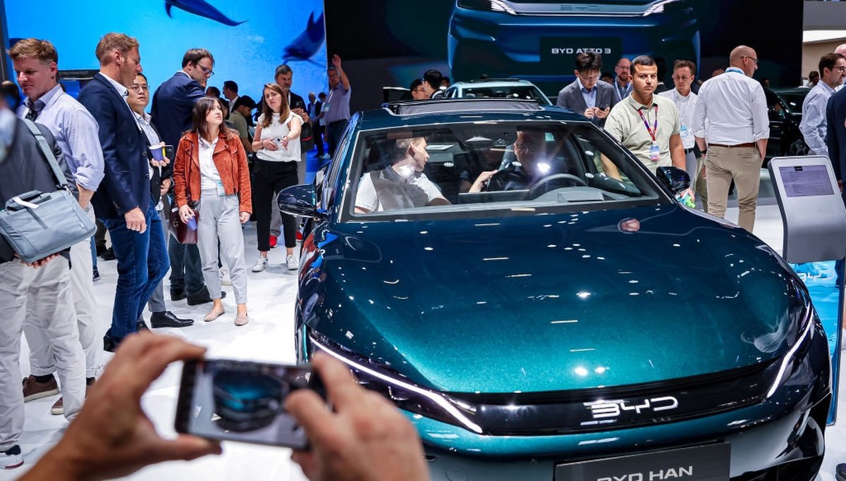 Montadoras brasileiras querem barrar carros elétricos chineses com taxas mais altas
