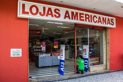 A Submarino e a Shoptime agora terão operações digitais abaixo da marca Americanas.