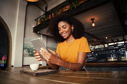 A Amazon disponibiliza ferramentas gratuitas para publicação. (Fonte: GettyImages / Reprodução)