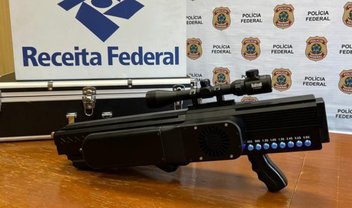 Polícia Federal prende homem com fuzil antidrones no Rio de Janeiro