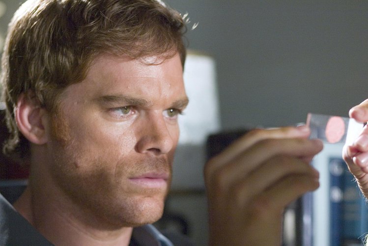 Michael C. Hall retornará ao papel de Dexter em duas novas séries; saiba como!