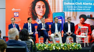 A coletiva de lançamento do sistema.