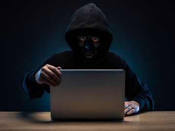 Acidente da Voepass: golpistas fingem ser parentes de vítimas para pedir dinheiro na internet