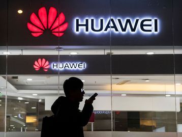 Celular com dobra tripla da Huawei pode ter preço astronômico; confira