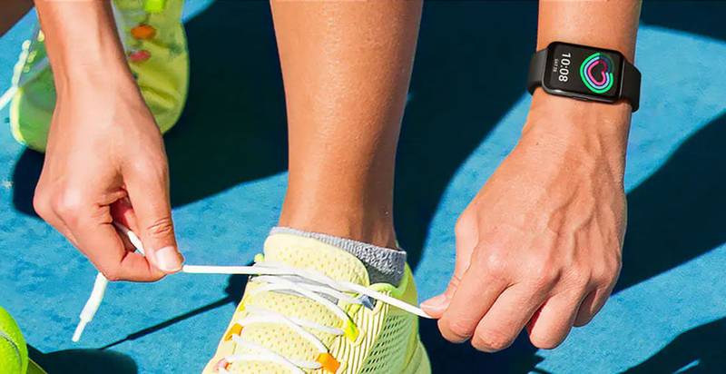 Com integração simplificada ao ecossistema Galaxy, o smartwatch Samsung Galaxy Fit3 tem detecção automática de atividades esportivas e monitoramento de saúde.
