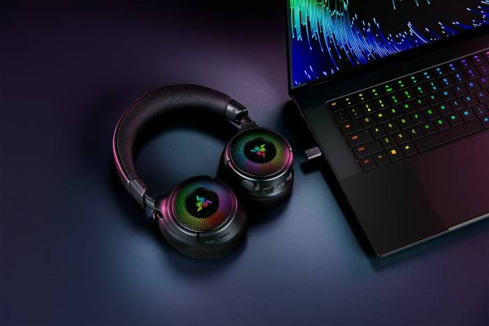 O Razer Kraken V4 pode se conectar via Bluetooth, Wi-Fi e USB.