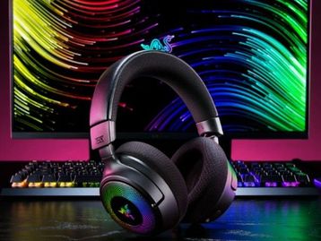 Razer lança headsets Kraken V4 com áudio imersivo, microfone retrátil e RGB