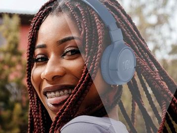 JBL em promoção na Amazon: caixas de som, headsets e mais a partir de R$ 50