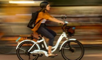 A bicicleta elétrica como solução para o caos urbano