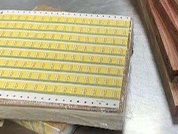 Polícia Federal prende suspeitas que levavam selos da Anatel para a China