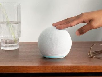 Alexa: versão com cobrança por assinatura e IA deve sair em outubro