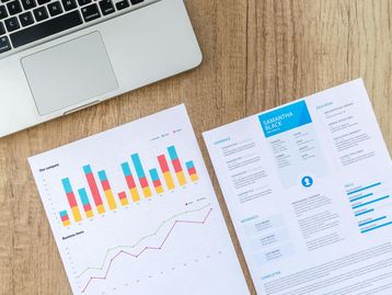 O novo já nasce velho? Equilibrando inovação e o essencial no marketing