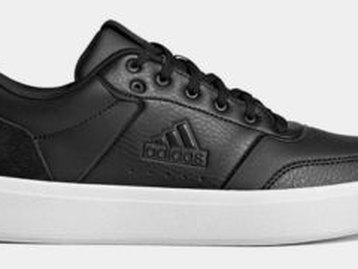 Tênis casual Adidas em oferta: veja lista com opções abaixo de R$ 250
