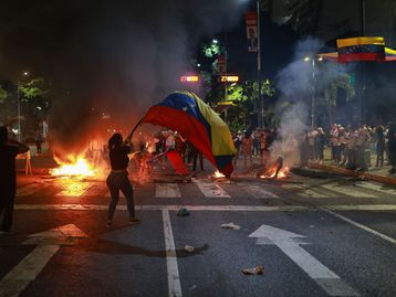 Facebook: Comitê aprova publicações contra grupos paramilitares da Venezuela