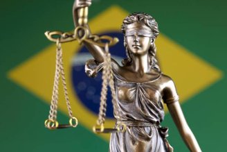 A legislação brasileira exige que empresas estrangeiras tenham representante oficial no país, o que não é o caso do Bluesky no momento.