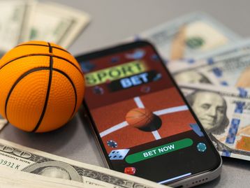 Viciada em jogos, mulher entra na justiça para ser excluída de site de bets