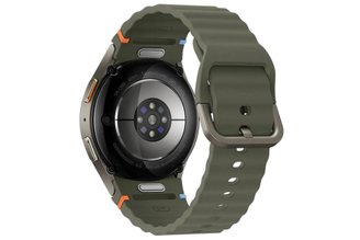 Galaxy Watch7 captures biological signals using optical and electrical sensors.