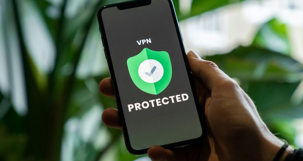 Deputados apresentam projetos de lei para regulamentar uso de VPN no Brasil