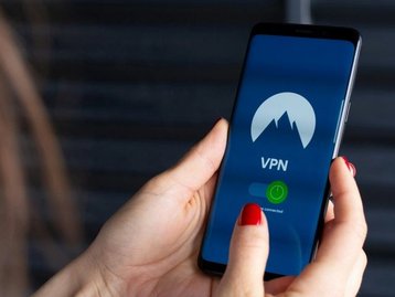 Deputados apresentam projetos de lei para regulamentar uso de VPN no Brasil