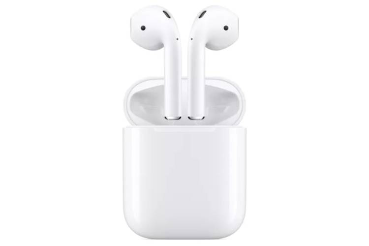Em conjunto com o estojo de proteção, os AirPods 2 têm autonomia de uso total de cerca de 24h com uma carga completa.